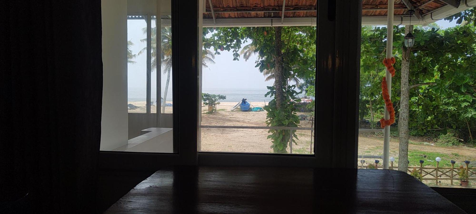 Marari Blue Whale Beach House Alappuzha Exterior photo